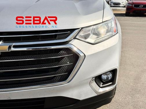 2021 Chevrolet Traverse LT Leather