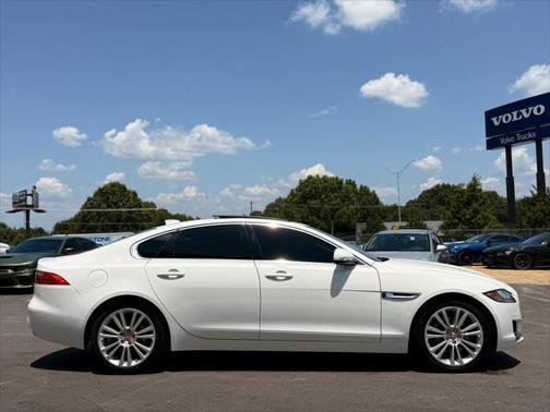 2020 Jaguar XF 25t Prestige RWD Automatic