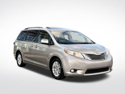 2017 Toyota Sienna XLE Premium