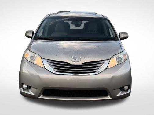 2017 Toyota Sienna XLE Premium