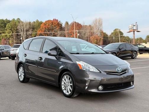 2012 Toyota Prius v Five