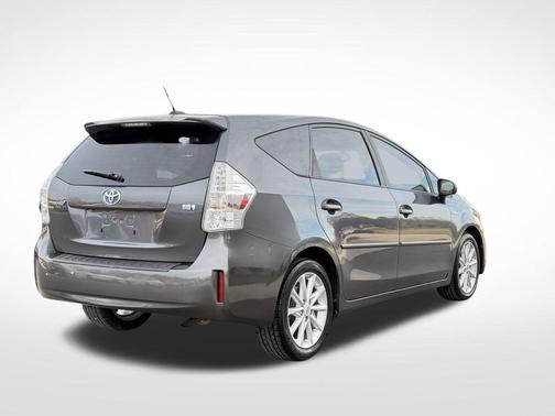 2012 Toyota Prius v Five