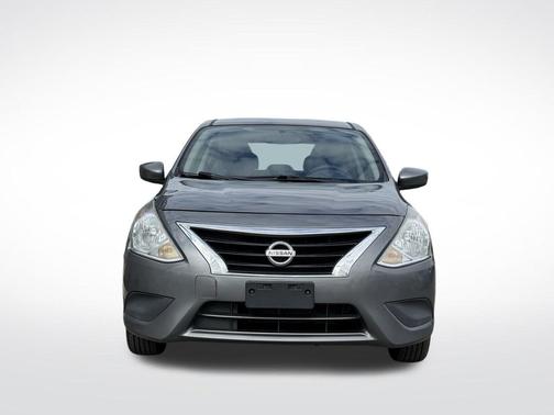 2018 Nissan Versa 1.6 S