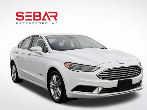 Oxford White 2018 Ford Fusion Hybrid SE