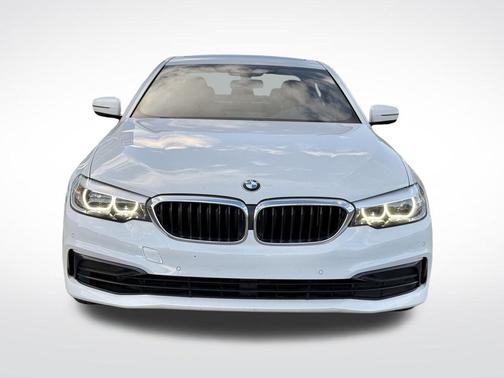 2019 BMW 540 540i