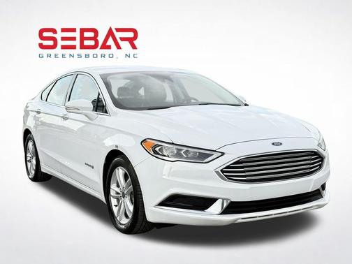 Oxford White 2018 Ford Fusion Hybrid SE