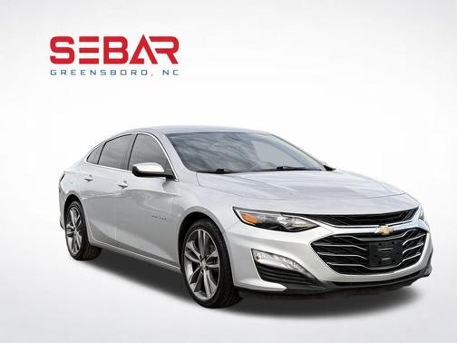 Silver Ice Metallic 2022 Chevrolet Malibu FWD LT