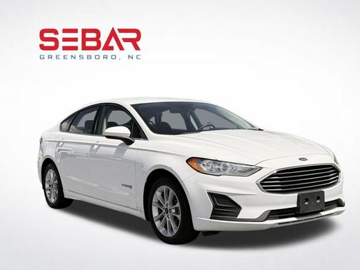 Oxford White 2019 Ford Fusion Hybrid SE