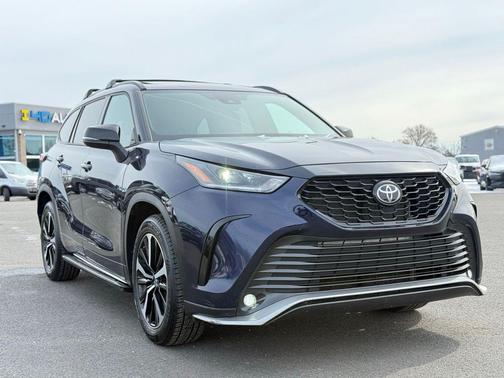 2022 Toyota Highlander XSE
