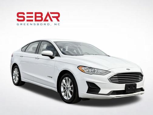 Oxford White 2019 Ford Fusion Hybrid SE