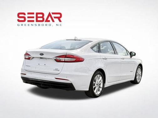 Oxford White 2019 Ford Fusion Hybrid SE