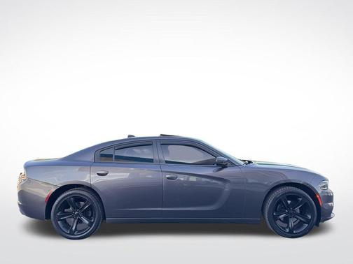 2017 Dodge Charger SXT