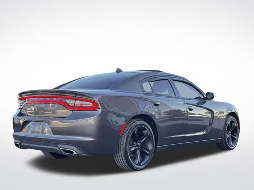 2017 Dodge Charger SXT