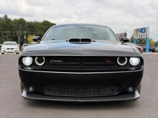 2016 Dodge Challenger R/T Scat Pack