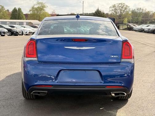 2019 Chrysler 300 S