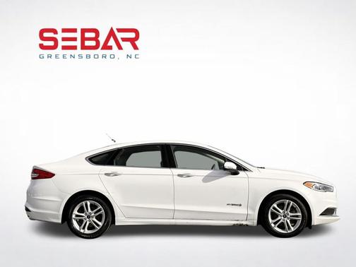 Oxford White 2018 Ford Fusion Hybrid SE