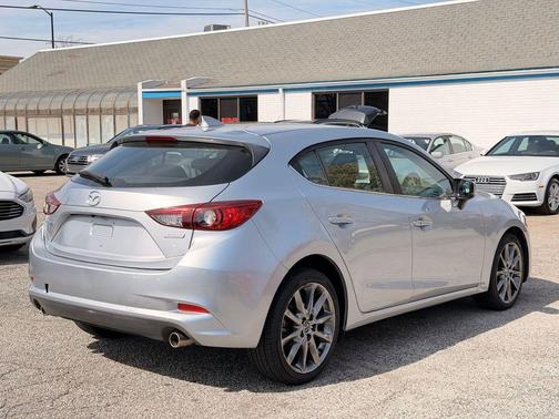 2018 Mazda Mazda3 Touring