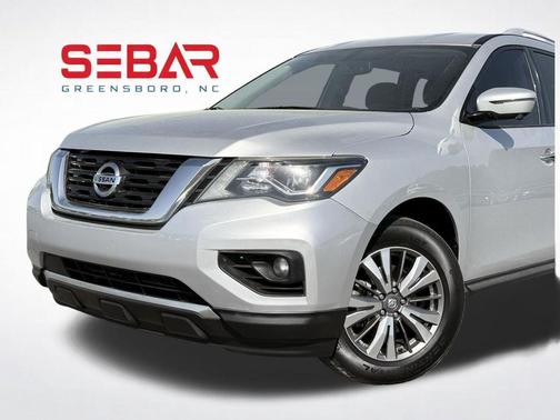 2019 Nissan Pathfinder SL