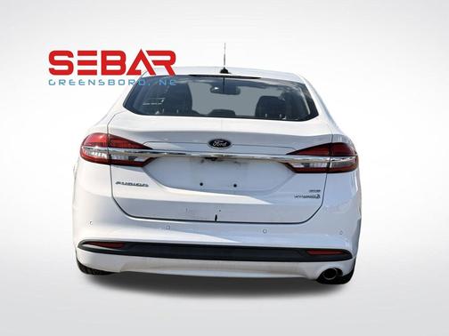 2017 Ford Fusion Hybrid SE