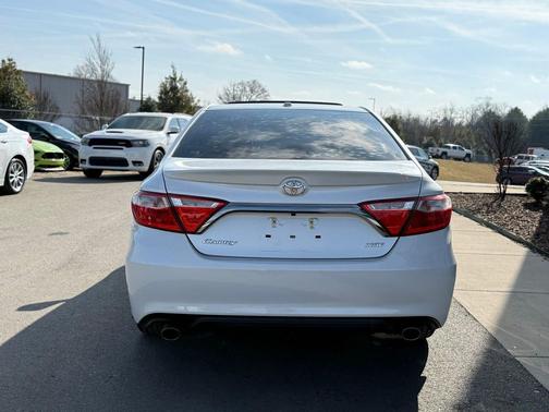 2016 Toyota Camry XSE