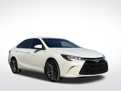 2016 Toyota Camry XSE