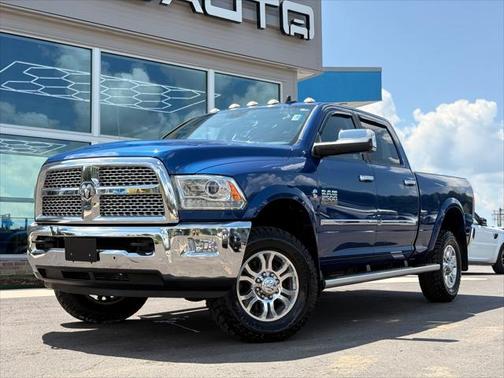 2017 RAM 2500 Laramie Crew Cab 4x4 6'4' Box