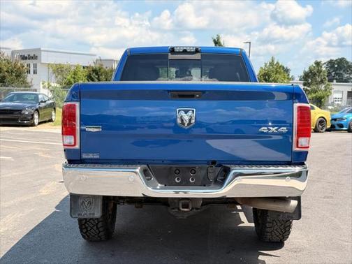 2017 RAM 2500 Laramie Crew Cab 4x4 6'4' Box