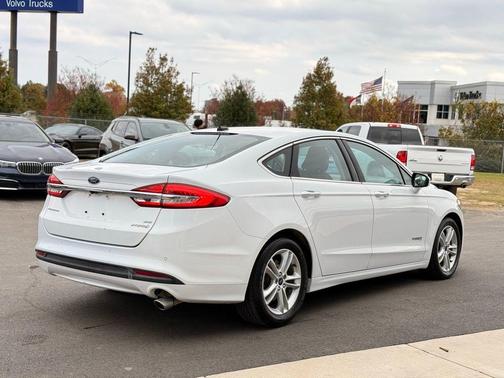 2018 Ford Fusion Hybrid SE