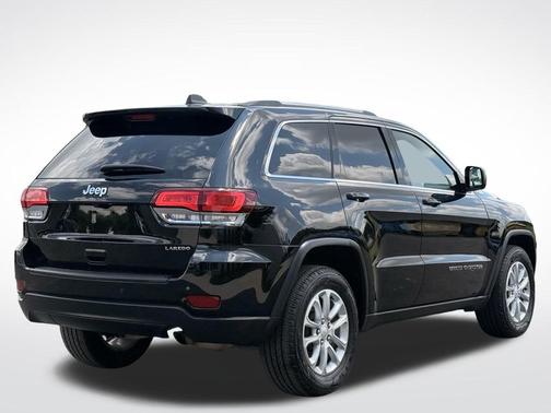 2021 Jeep Grand Cherokee Laredo