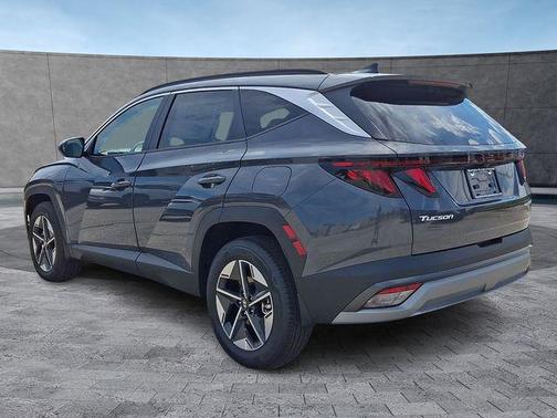 Ecotronic Gray 2026 Hyundai TUCSON Hybrid SEL