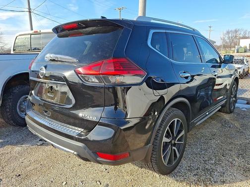 2017 Nissan Rogue SL
