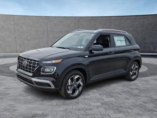 Onyx Black 2026 Hyundai VENUE SEL