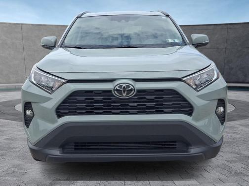 Lunar Rock 2019 Toyota RAV4 XLE Premium