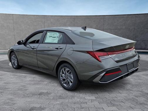 2026 Hyundai ELANTRA HEV Blue