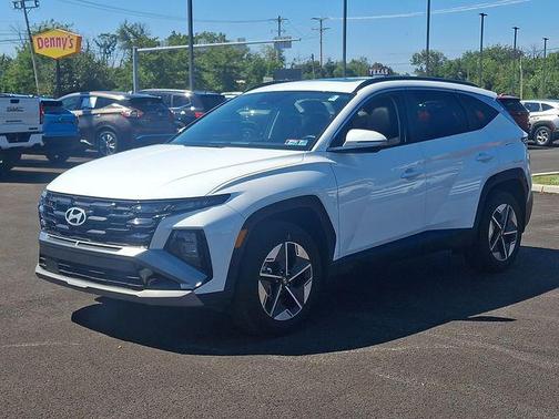 Serenity White Pearl 2025 Hyundai TUCSON SEL Convenience