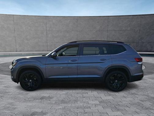 2022 Volkswagen Atlas 3.6L SE w/Technology