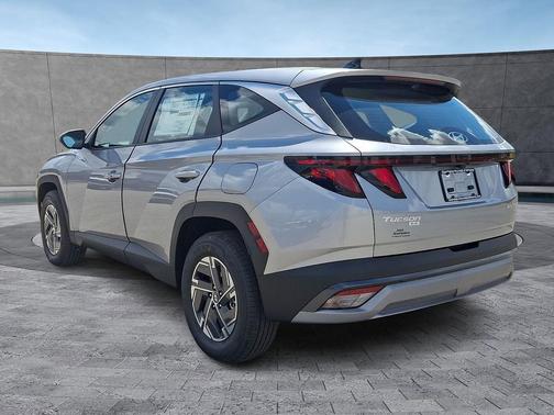Shimmering Silver 2026 Hyundai TUCSON Hybrid Blue SE