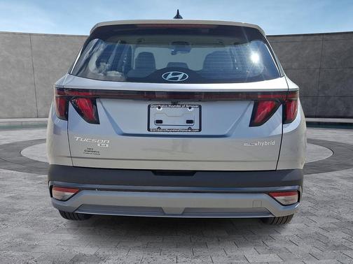 Shimmering Silver 2026 Hyundai TUCSON Hybrid Blue SE
