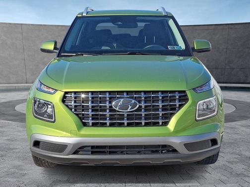 2024 Hyundai VENUE SEL