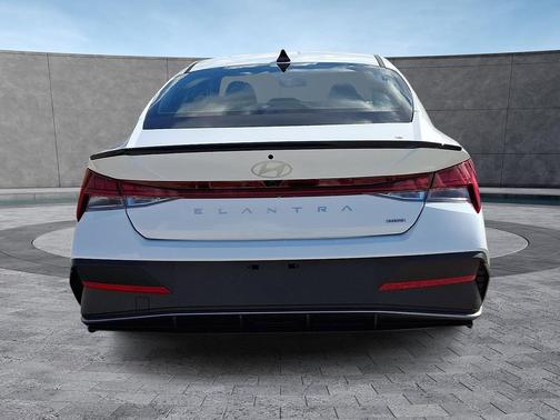 2026 Hyundai ELANTRA HEV SEL Sport