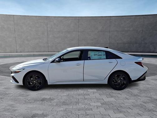 2026 Hyundai ELANTRA HEV SEL Sport