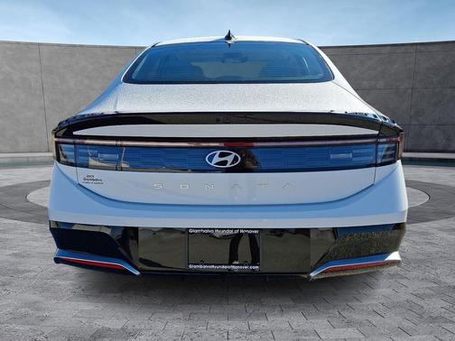 2026 Hyundai SONATA SEL