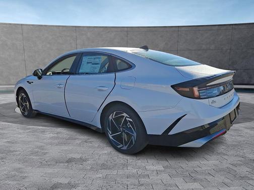 2026 Hyundai SONATA SEL