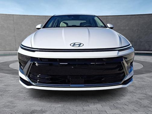 2026 Hyundai SONATA SEL