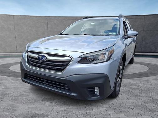 Ice Silver Metallic 2022 Subaru Outback Premium