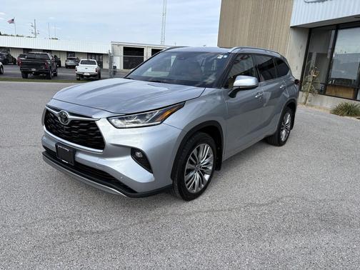 2021 Toyota Highlander Platinum