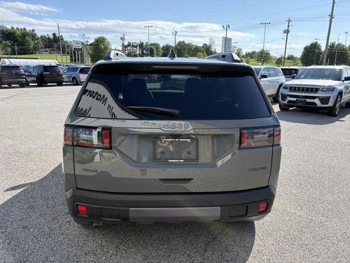 Sting-Gray Clearcoat 2026 Jeep Cherokee Limited