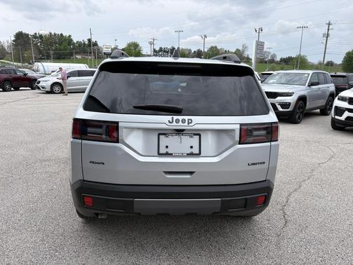 Silver Zynith Clearcoat 2026 Jeep Cherokee Limited