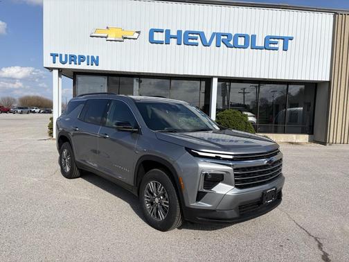 Sterling Gray Metallic 2026 Chevrolet Traverse LT