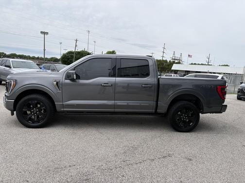 Carbonized Gray Metallic 2023 Ford F-150 Platinum